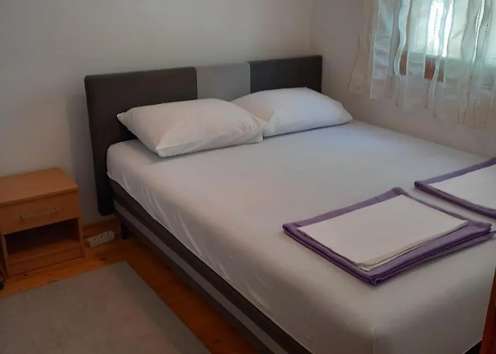 朱利亚别墅度假屋 度假居 *